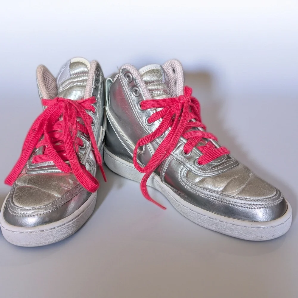 Women's Size 7 Nike Vandal High Premium in the 